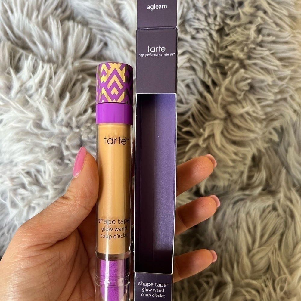 𝅺TARTE Shape Tape Glow Wand in Agleam